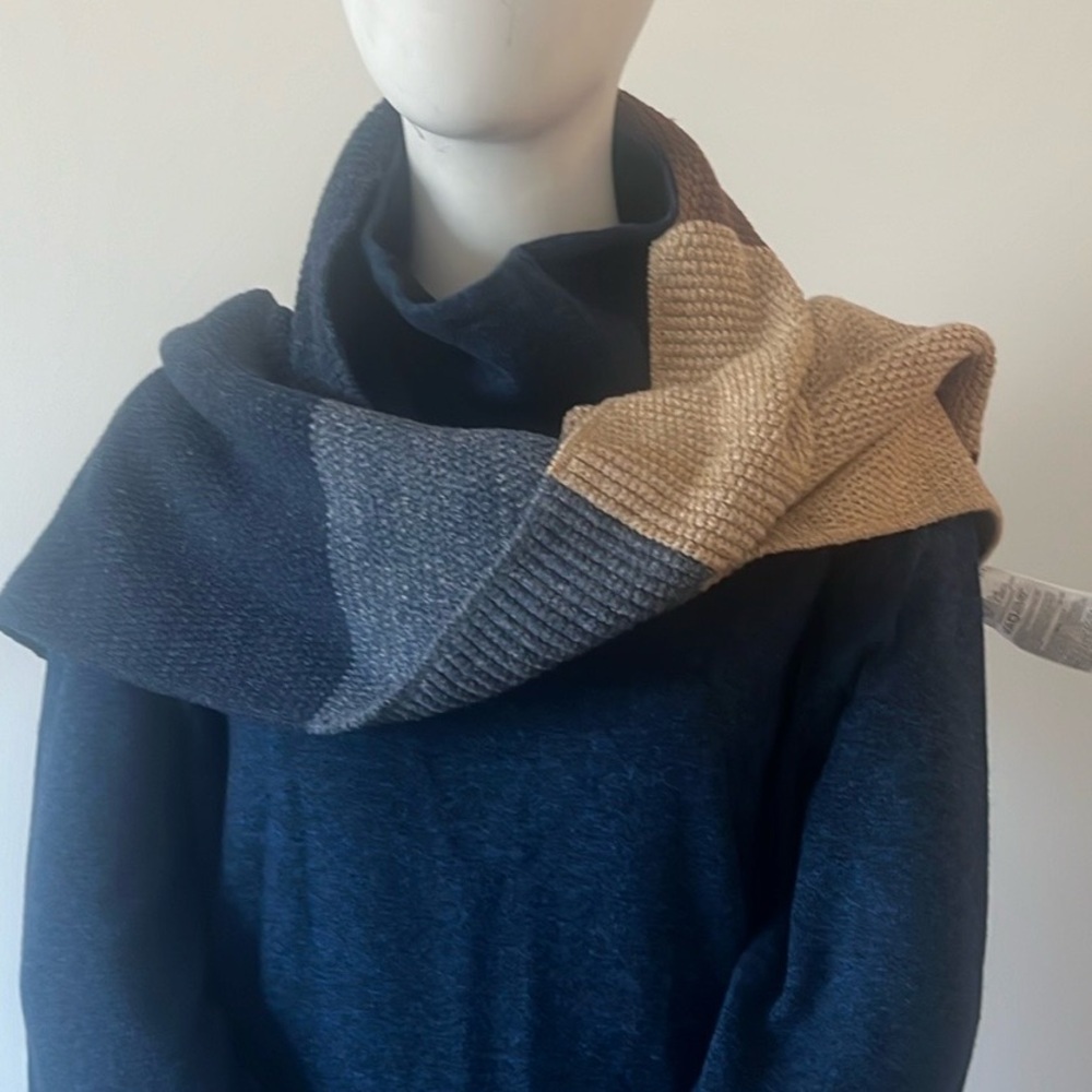 Gap Women's Colorblock Scarf New With Tag